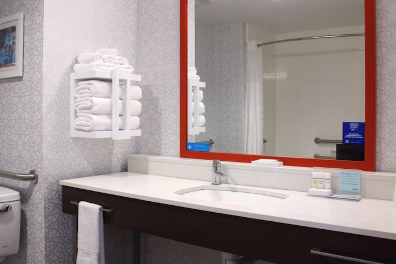 Hampton Inn Buffalo - Амхерст Экстерьер фото